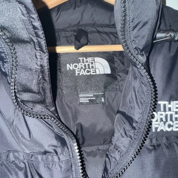 NWT North Face Retro Nuptse Jacket with Packable Hood (rolled under collar) - Picture 3 of 7
